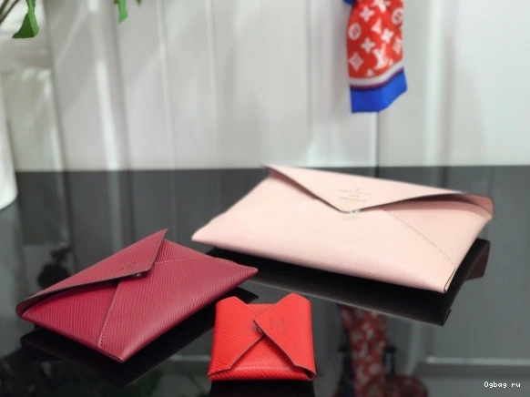 VUITTON LOUIS POCHETTE KIRIGAMI 0812